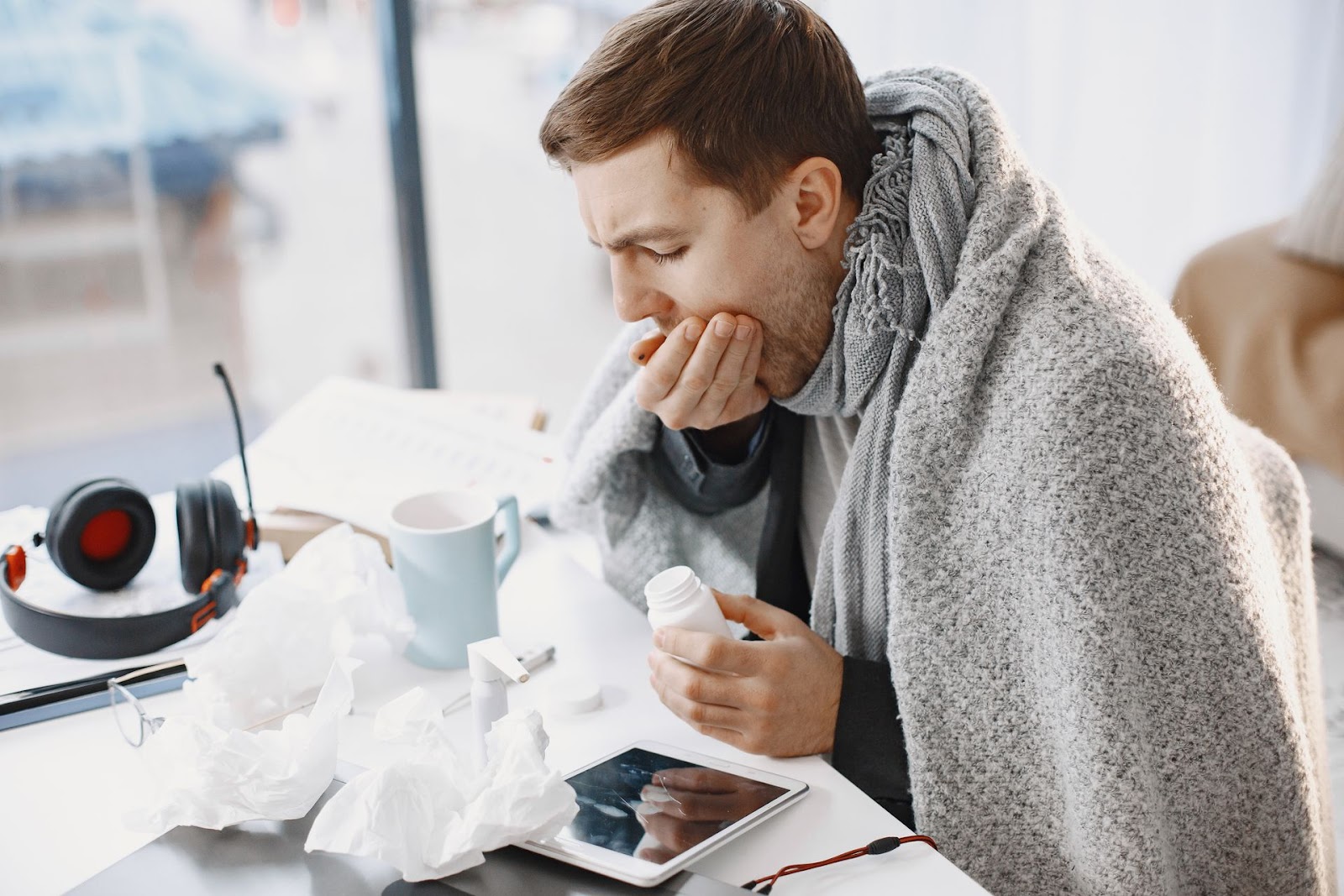 Honey, warm drink and other simple home measures for cough relief